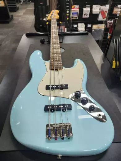 Squier - 037-4530-504